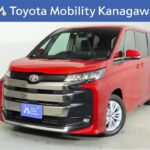 トヨタ ノア 2.0 S-G 7人乗 元試乗車。走行距離4,000km、年式2022年、車検2025年1月。総合評価4.5、キズへこみがほぼ無く、きれいな状態です。お買い得の3,397,000円