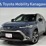 トヨタ カローラクロスHV 4WD 1.8Z 元試乗車。走行距離5,000km、年式2023年、車検2026年11月。総合評価５、内外装共にとてもきれいな状態です。お買い得の3,583,000円