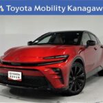 トヨタ クラウンスポーツHEV 2.5Z 元試乗車。走行距離825km、年式2023年、車検2026年10月。総合評価５、内外装共にとてもきれいな状態です。お買い得の5,584,000円