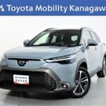 トヨタ カローラクロス2.0Z 元試乗車。走行距離1000km、年式2023年、車検2026年11月。総合評価５、内外装共にとてもきれいな状態です。お買い得の2,904,000円