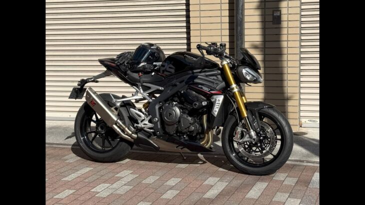 Triunph SPEEDTRIPLE1200RS プチカスタム最終形態？　アクラボヴィッチマフラー交換＆ストンプグリップ（汎用）装着ｗ