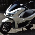 ホンダPCX125 2025年新車 7時間試乗インプレッション【解説編】旧2024年式PCXや、NMAX125に比べてどう？