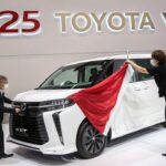 【トヨタ新型】2025年VOXY試乗＆内外装紹介！全方位で進化した万能ミニバン！