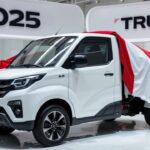 【驚愕】2025年新型スズキ・キャリートラック登場！驚きの進化と実力を徹底解説！【TWO WHEEL POWER】