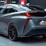2025年トヨタ・プリウス試乗レビュー：ハイブリッドの王者が帰ってきた！