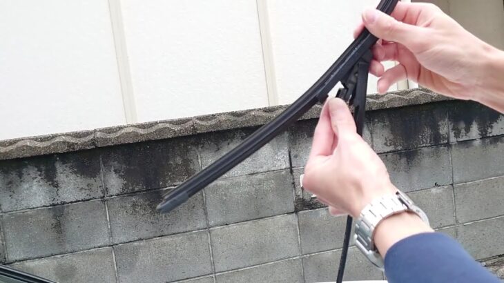 (DIY) BMW F30 ワイパー交換30秒 thay cần gạt nước BMW F30