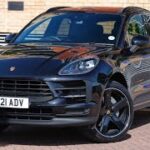 How to replace windshield wipers on a 2021 Porsche Macan