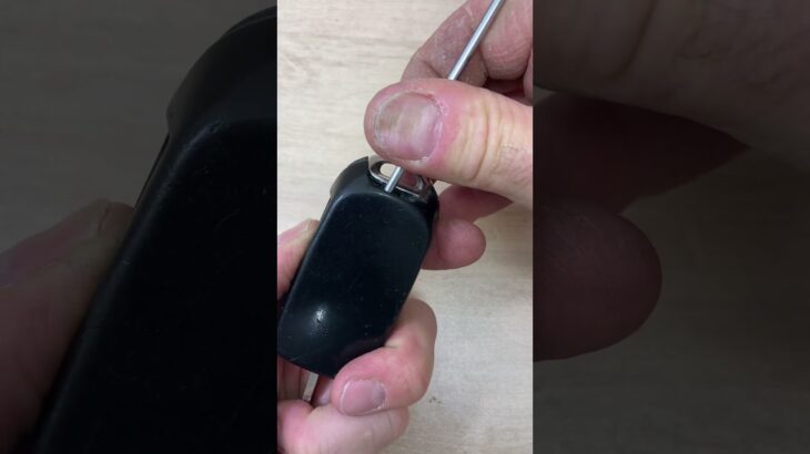Fiat 500 key battery change -EASY DIY #automobile #remotebattery #remotecontrol #fix #carkeys