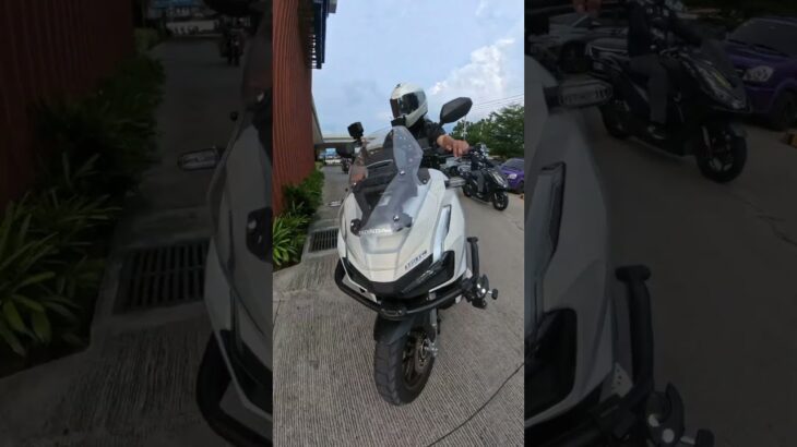 Honda ADV 160 First Test Ride