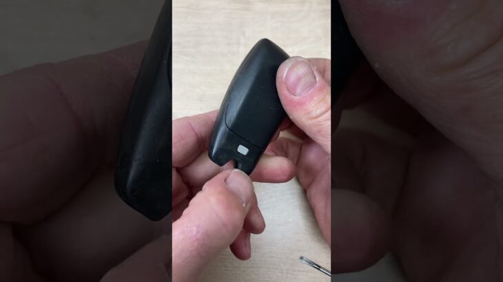 Mercedes smart key battery change -EASY DIY #automobile #remotebattery #mechanic #remotecontrol