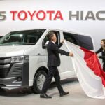2025年トヨタ・ハイエース試乗レビュー｜進化した外観と快適性、安全性能をチェック！