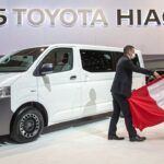 【JPN AutoCars】新型ハイエース2025試乗レビュー！走りと価格に驚愕