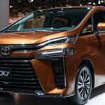🌟2023年トヨタ・ヴォクシー試乗レビュー｜最新ハイブリッドミニバンの実力とは？