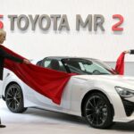 【2025年最新】トヨタMR2復活！伝説のスポーツカーが帰ってきた！