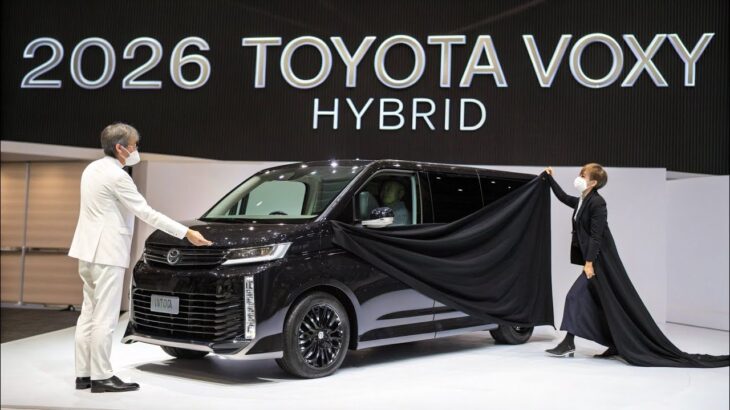 2026年最新トヨタ・ヴォクシーハイブリッド徹底レビュー！外装・内装・走り・価格すべて詳しく解説【RideX】
