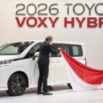 このミニバン、レベルが違う！2026ヴォクシー ハイブリッド試乗レビュー