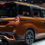 「新型トヨタ ヴォクシー2023登場！外装・内装・走行性能を徹底解説🔥」