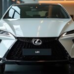 遂に公開された新型レクサスLBX 驚きのアップグレードとは