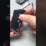 車の鍵11:新作大衆鍵電池交換と分解 #自動車整備