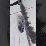 パルコール嬬恋　スバル雪上試乗会イベントの新井選手？！のデモラン