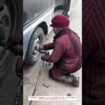 驚きの手際！おばあちゃんが10分でタイヤ交換 | 農村生活の知恵 (車のメンテナンス)