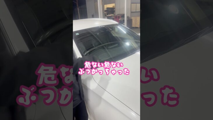 横山、ワイパー交換にチャレンジ！！୧‪( ˙ᵕ‎˙ )୨🔥#メルセデスベンツ #メルセデス女子 #voltage #ワイパー