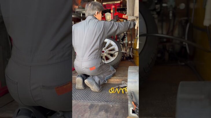 自宅前でテスラのタイヤ交換🛞