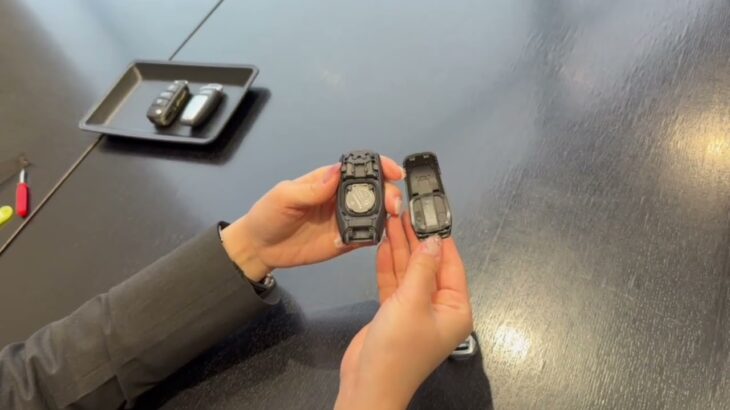 Audi Hirakata TV　Audi A5 Q5 リモコンキー電池交換