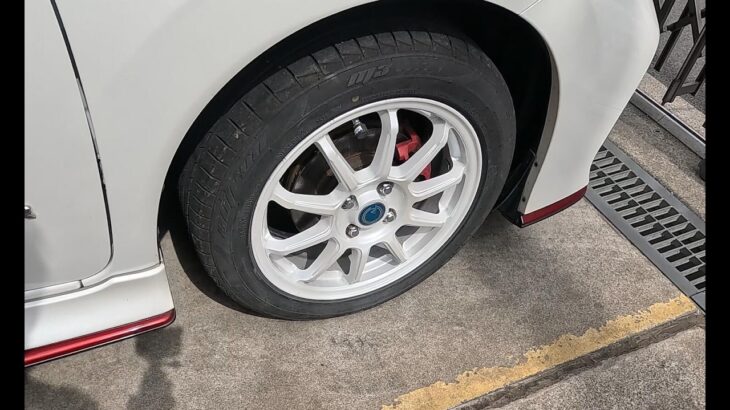 タイヤ交換（スタッドレスから夏タイヤ）