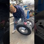 パッカー車（ゴミ収集車）の出張タイヤ交換 #shorts