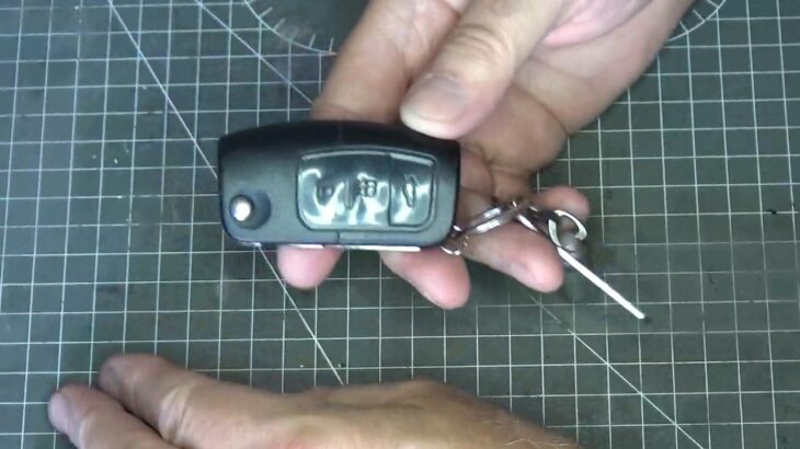Ford Car Key Battery Replacement Older Model – 2007 C-Max