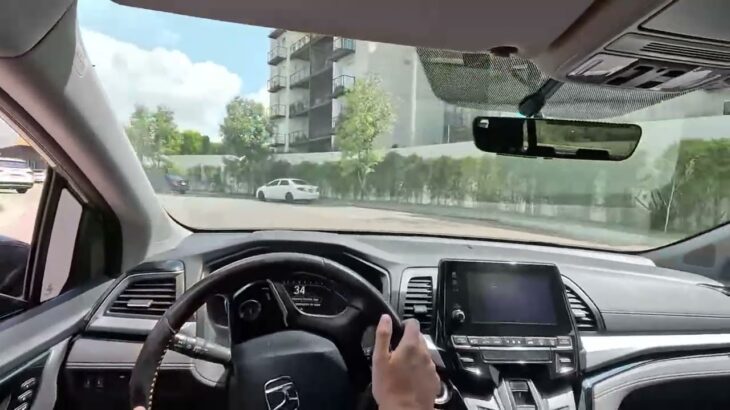 2018年型ホンダ・オデッセイ 試乗（音楽付き) HONDA ODYSSEY