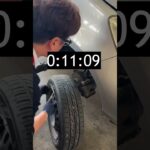 元レーシングメカニックのタイヤ交換が速すぎた