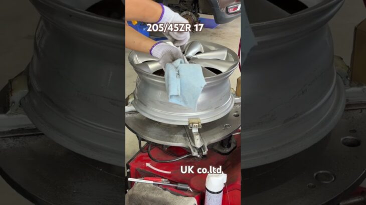 ミニのタイヤ交換です！continental#17インチ #野木町 #uk #ミニクーパー