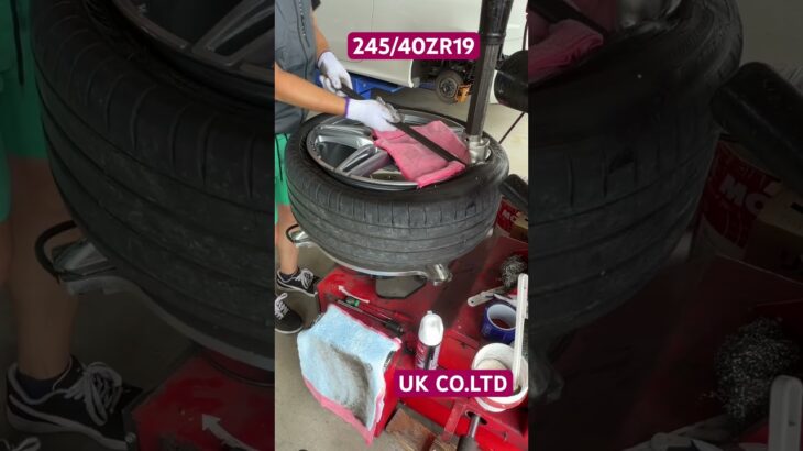 タイヤ交換245/40ZR19メルセデスベンツ #野木町 #uk