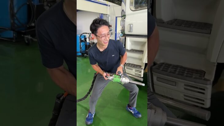 整備工場の工具紹介！タイヤ交換で使う「インパクトレンチ」とは？ #整備士 #新卒採用
