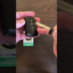 〈自動車〉リモコンキーの電池交換
